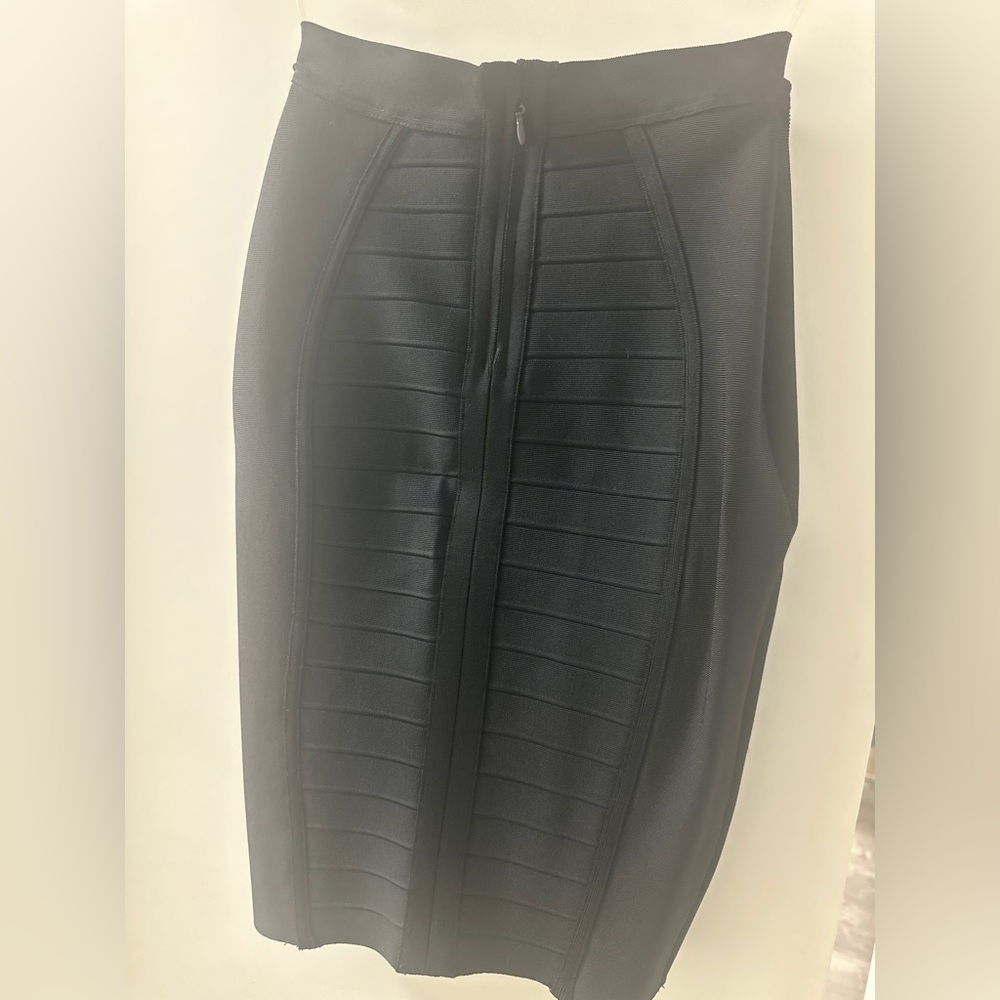 HOUSE OF CB SORCHA Black Knee Length Pencil Skirt - Picture 7 of 8